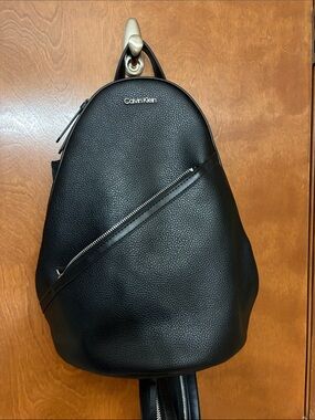 Calvin Klein Black Pebbled Leather Diagonal Zip Crossbody Bag